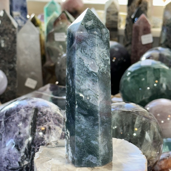 🔥SALE🔥 Moss Agate Crystal Tower! - Picture 5 of 11